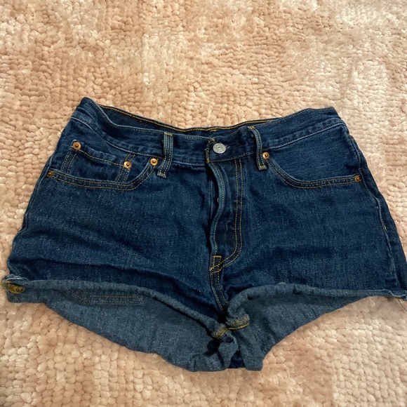 Levi shorts - Picture 1 of 3